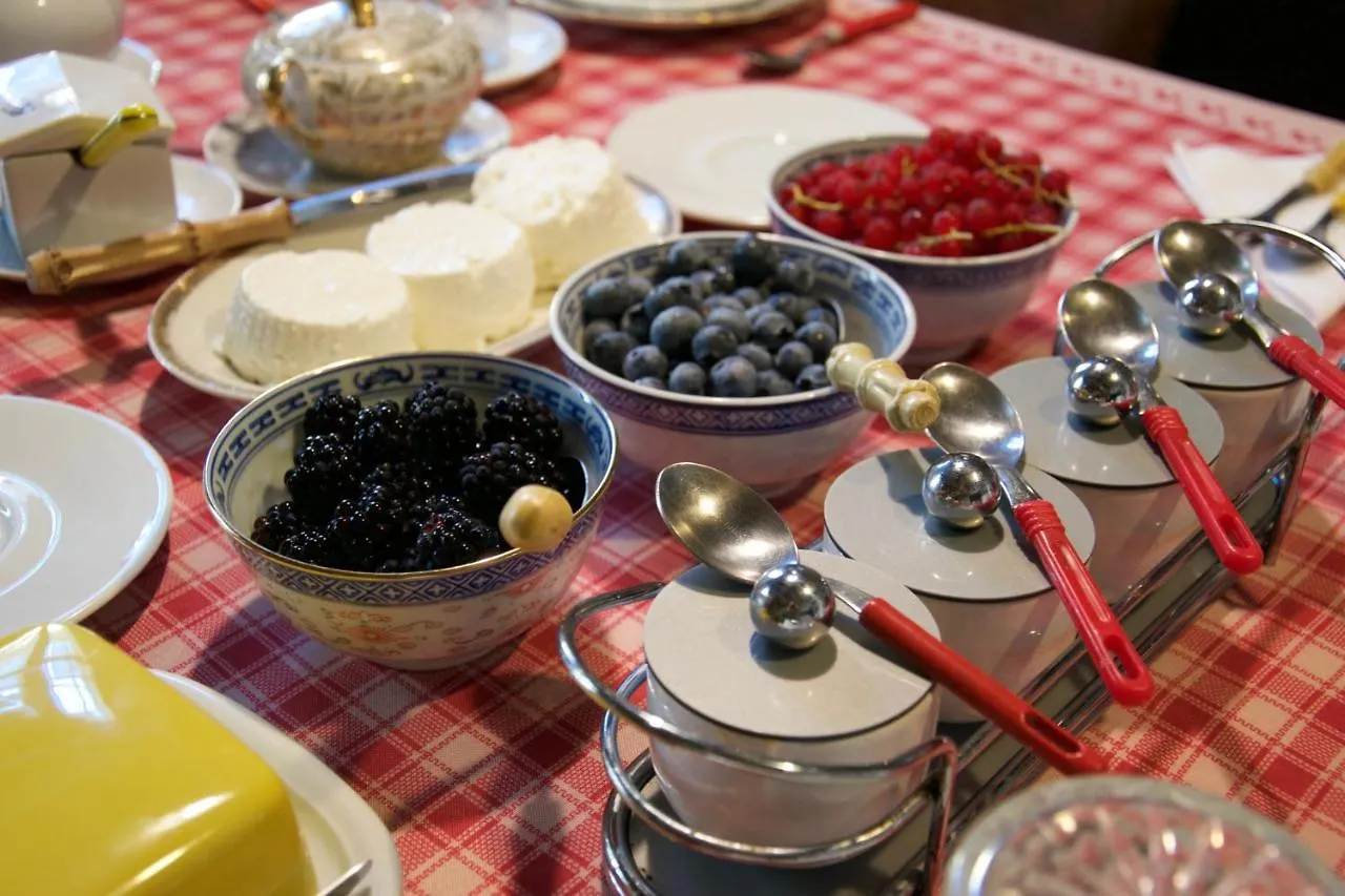 B&B Il Torchio Calco  Bed & Breakfast